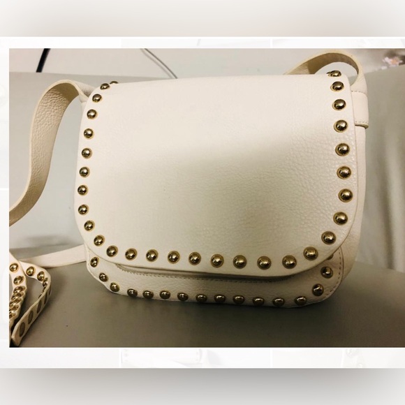 Charming Charlie Crossbody Purse Ivory magnetic zipp closure metallic embellishe - Picture 5 of 15
